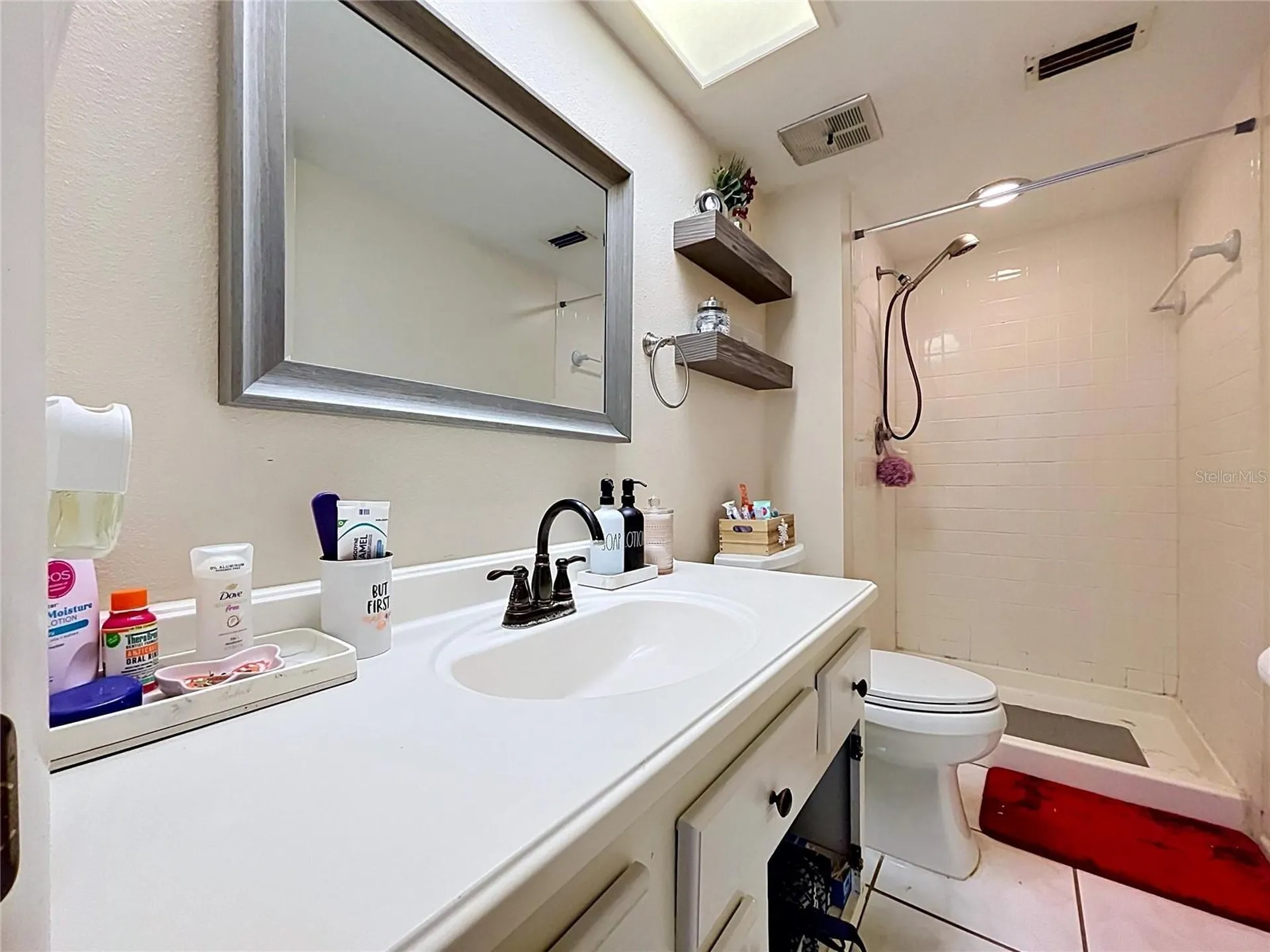 202 Meadow Lane Oldsmar FL 34677