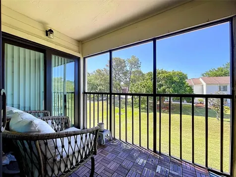 202 Meadow Lane Oldsmar FL 34677