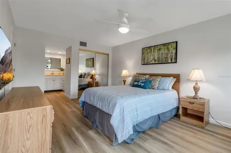 5224 Lake Village Drive Sarasota FL 34235