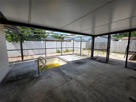 10113 Timber Oaks Court Tampa FL 33615