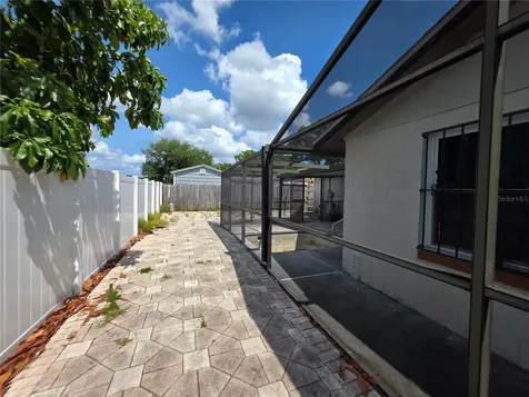 10113 Timber Oaks Court Tampa FL 33615