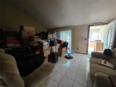 10113 Timber Oaks Court Tampa FL 33615
