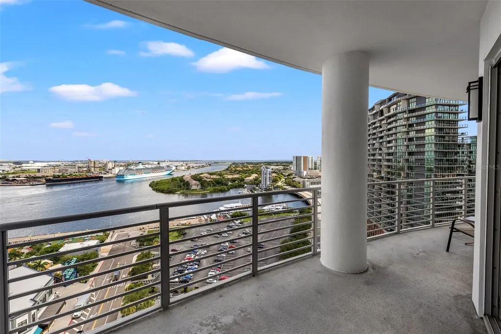 449 S 12th Street Tampa FL 33602
