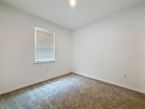 418 Quayside Avenue Mascotte FL 34753