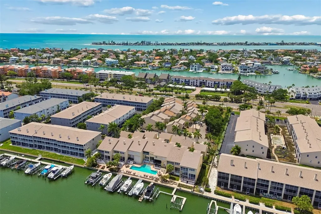 487 Pinellas Bayway S St Petersburg FL 33715