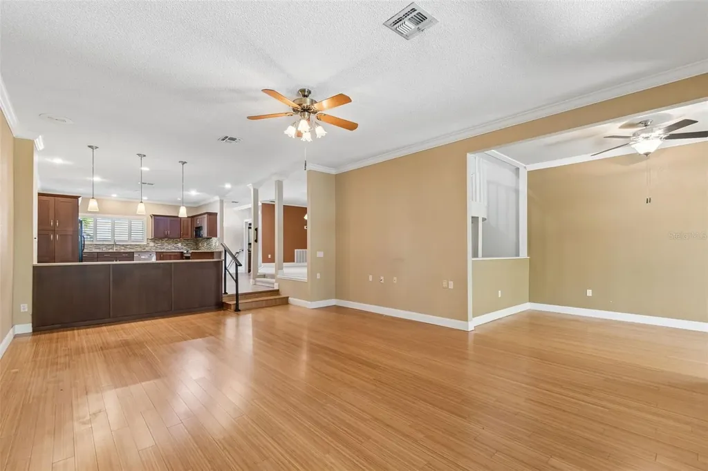 487 Pinellas Bayway S St Petersburg FL 33715