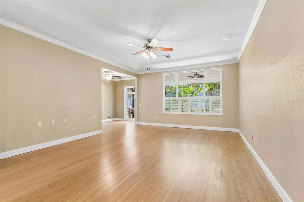 487 Pinellas Bayway S St Petersburg FL 33715