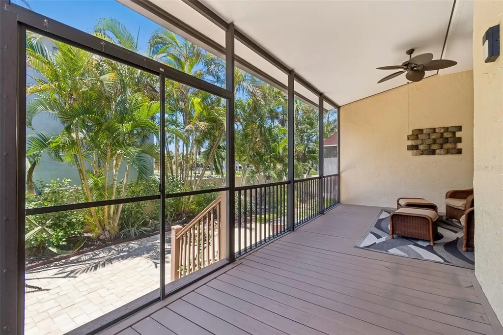487 Pinellas Bayway S St Petersburg FL 33715