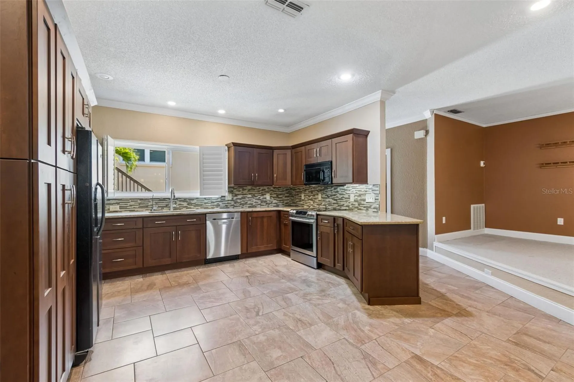 487 Pinellas Bayway S St Petersburg FL 33715