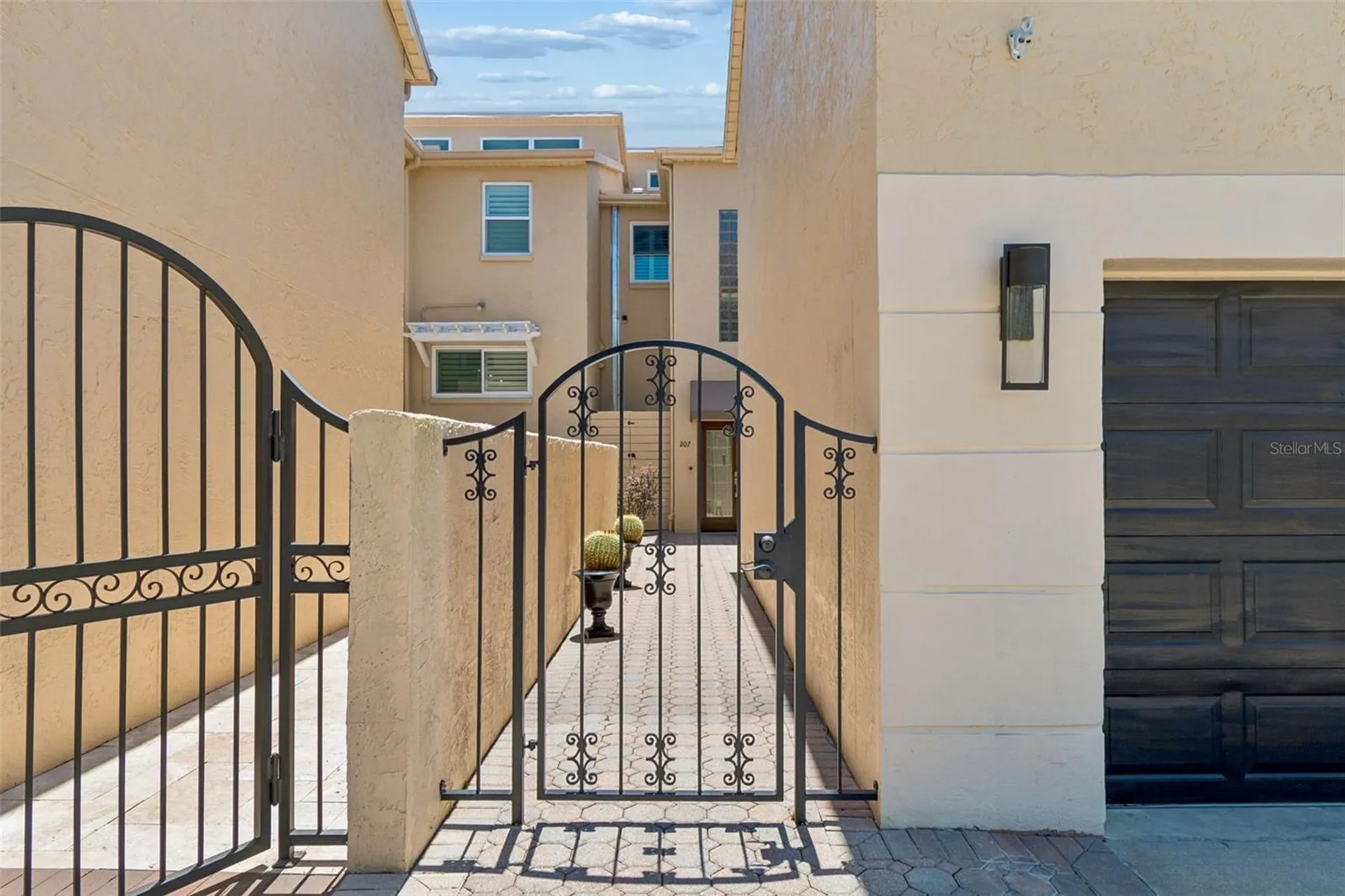 487 Pinellas Bayway S St Petersburg FL 33715