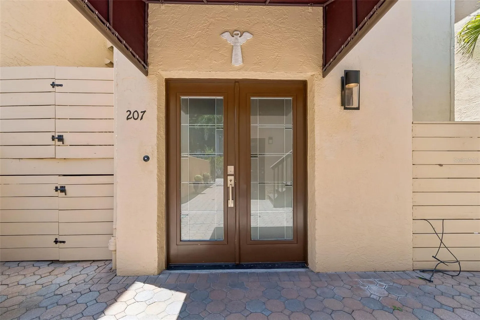 487 Pinellas Bayway S St Petersburg FL 33715