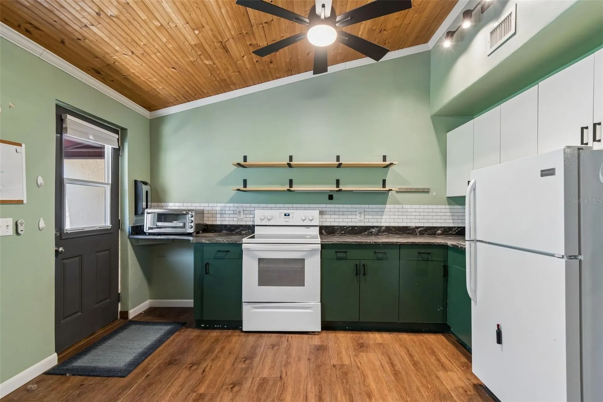 487 Pinellas Bayway S St Petersburg FL 33715