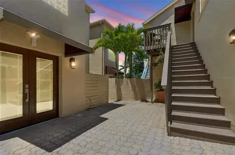 487 Pinellas Bayway S St Petersburg FL 33715