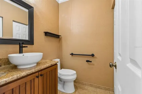 487 Pinellas Bayway S St Petersburg FL 33715
