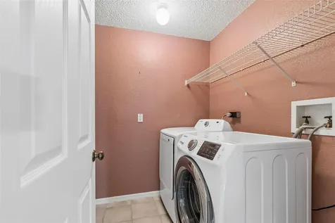 487 Pinellas Bayway S St Petersburg FL 33715