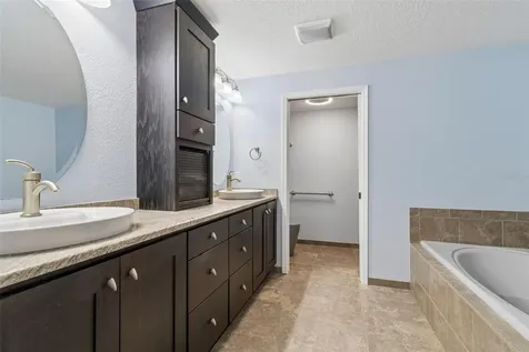 487 Pinellas Bayway S St Petersburg FL 33715