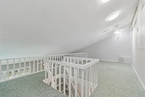 487 Pinellas Bayway S St Petersburg FL 33715