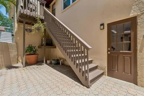487 Pinellas Bayway S St Petersburg FL 33715
