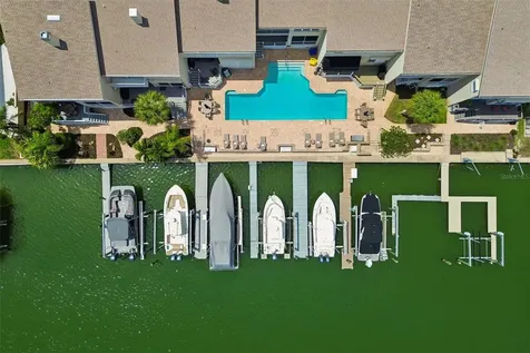 487 Pinellas Bayway S St Petersburg FL 33715