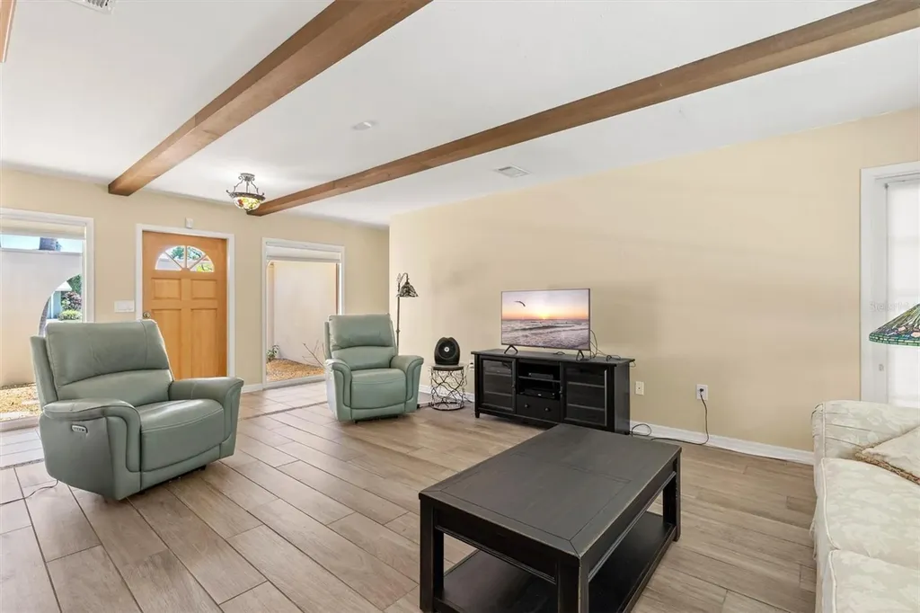 6533 Bowline Drive Sarasota FL 34231