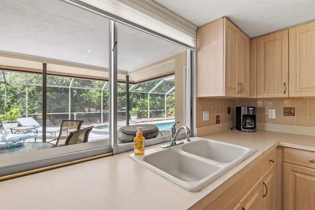 6533 Bowline Drive Sarasota FL 34231