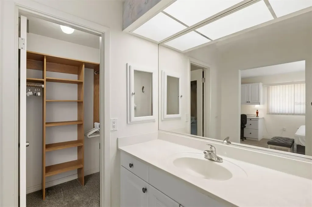 6533 Bowline Drive Sarasota FL 34231