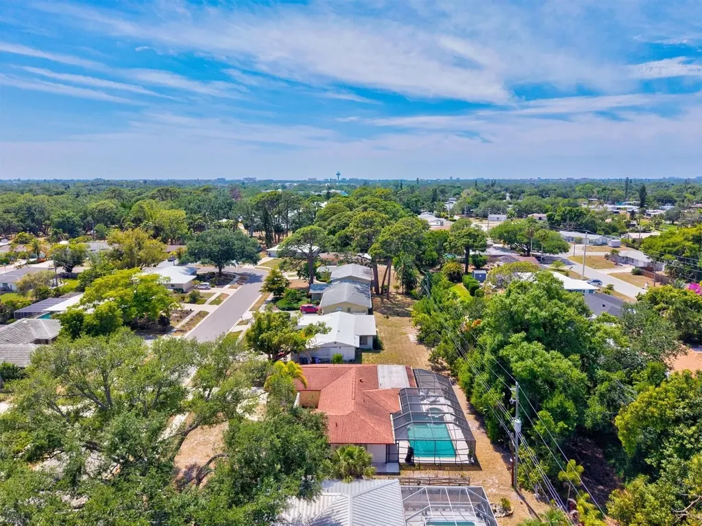 6533 Bowline Drive Sarasota FL 34231
