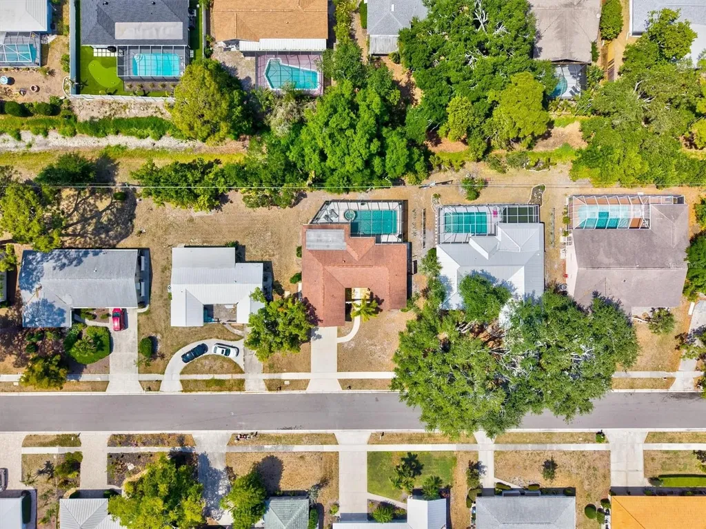 6533 Bowline Drive Sarasota FL 34231
