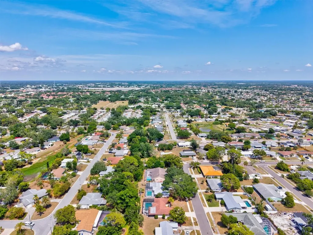 6533 Bowline Drive Sarasota FL 34231