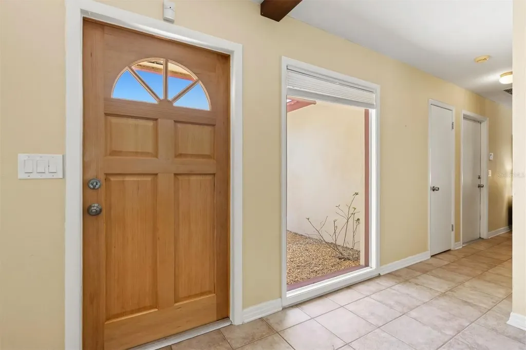 6533 Bowline Drive Sarasota FL 34231