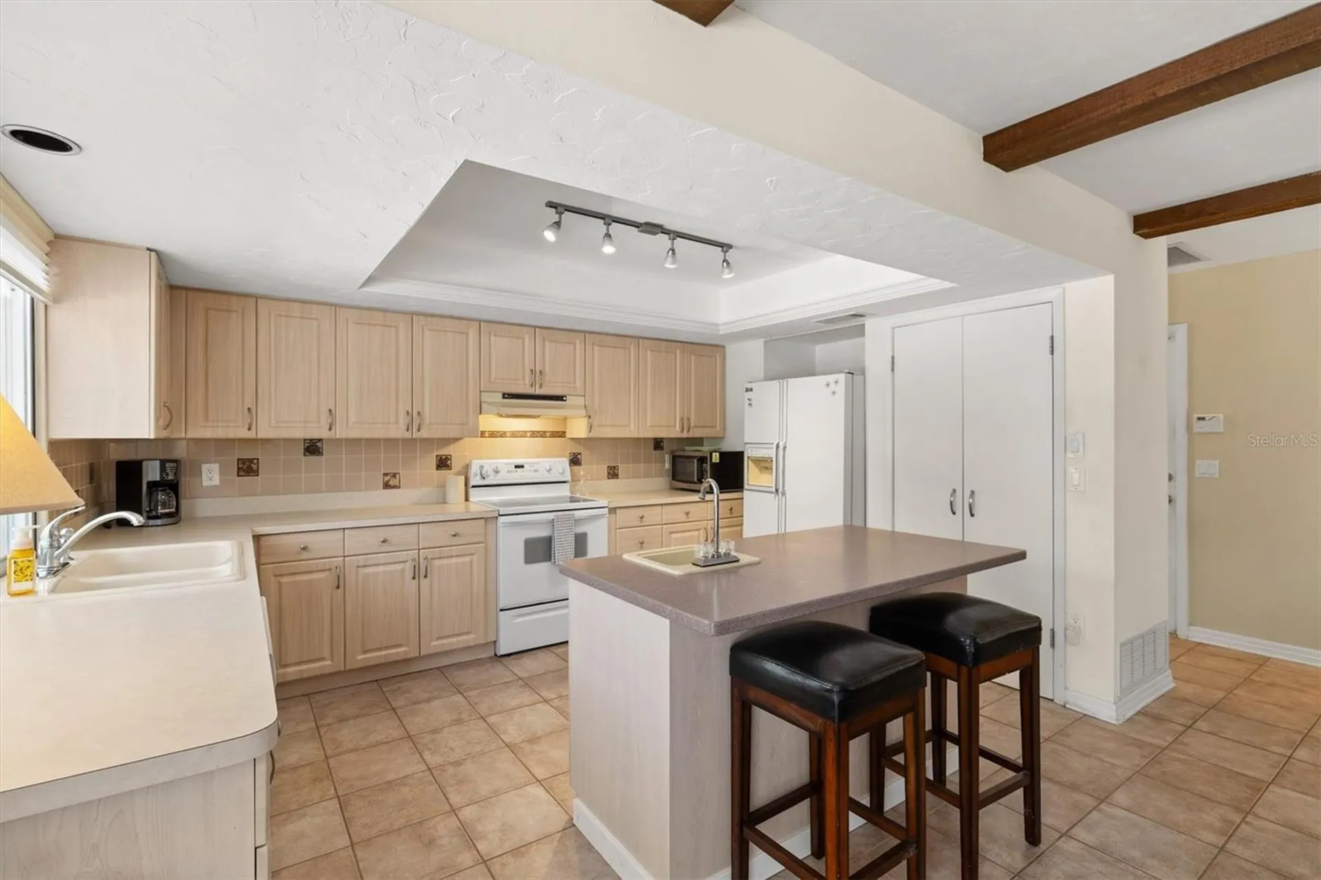 6533 Bowline Drive Sarasota FL 34231