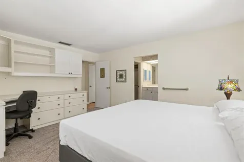 6533 Bowline Drive Sarasota FL 34231