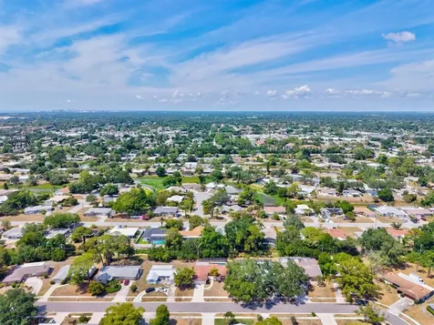6533 Bowline Drive Sarasota FL 34231