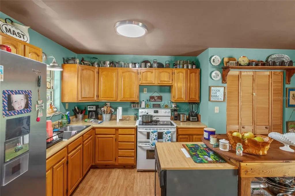 11115 SW 105th Street Brooker FL 32622