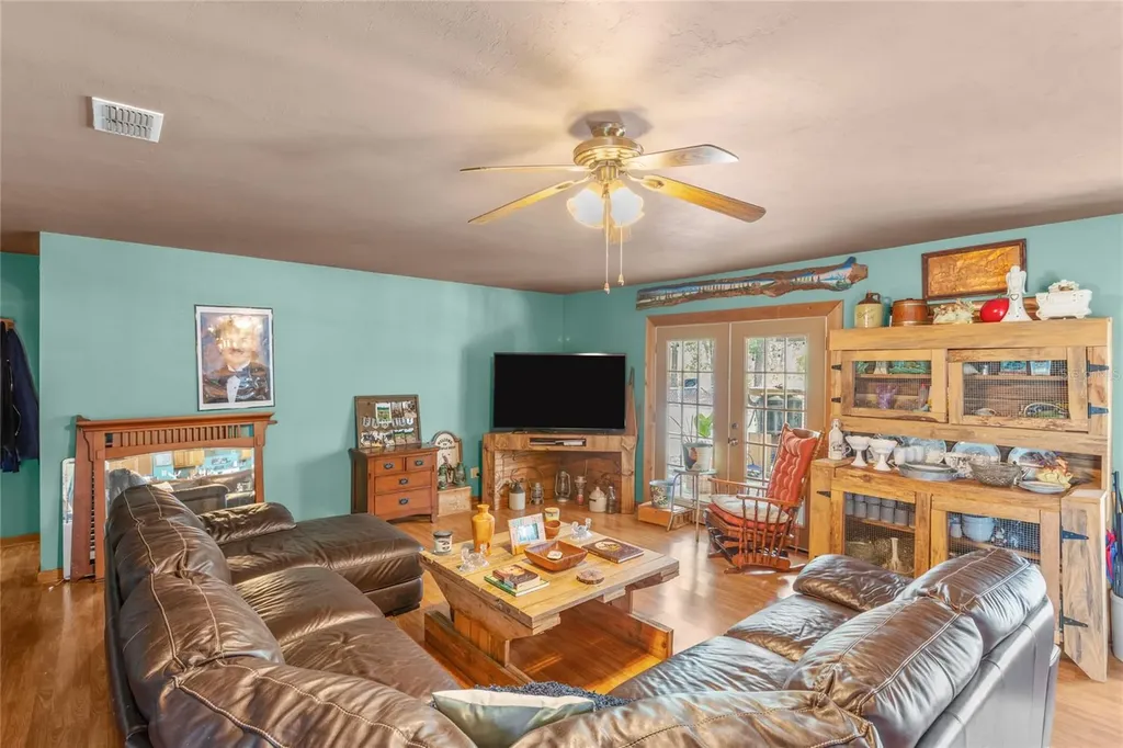 11115 SW 105th Street Brooker FL 32622