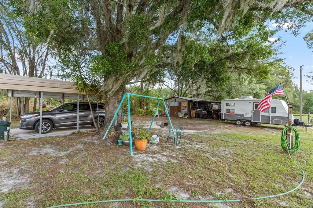 11115 SW 105th Street Brooker FL 32622