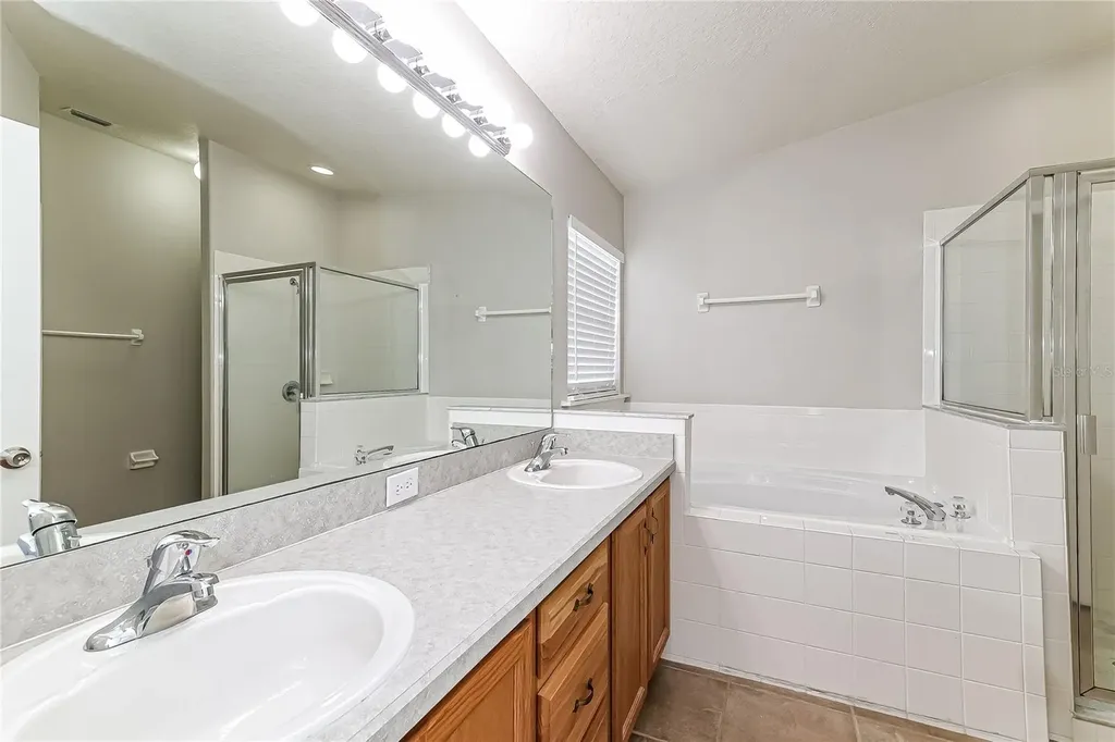 319 Erie Court Kissimmee FL 34759