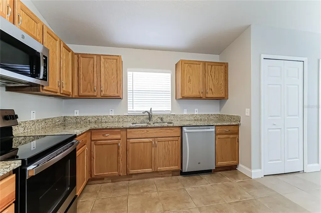 319 Erie Court Kissimmee FL 34759
