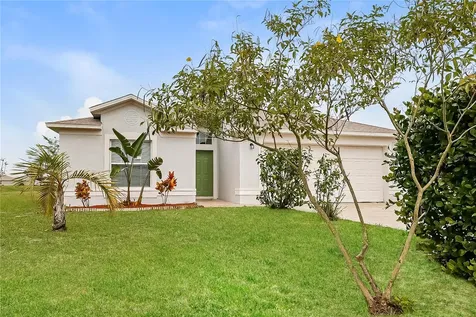 319 Erie Court Kissimmee FL 34759