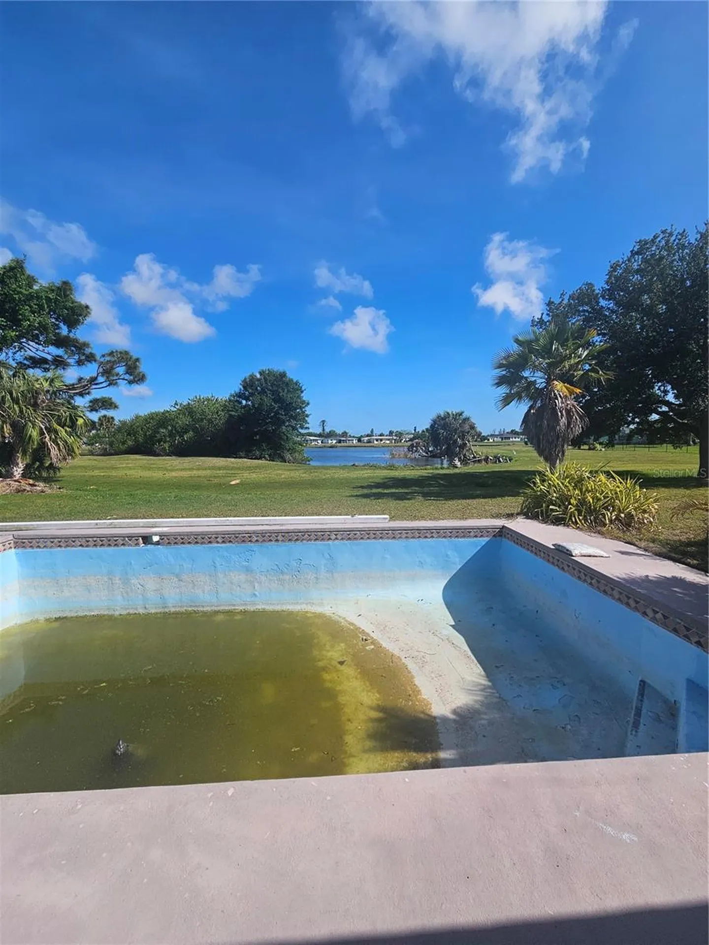 11 Golfview Road Rotonda West FL 33947