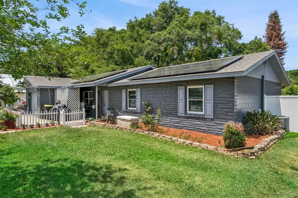 112 Lake Mattie Road Auburndale FL 33823