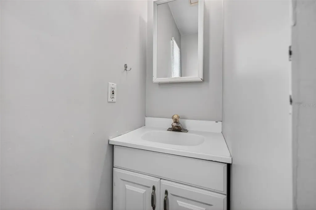 4925 2nd Avenue S St Petersburg FL 33707