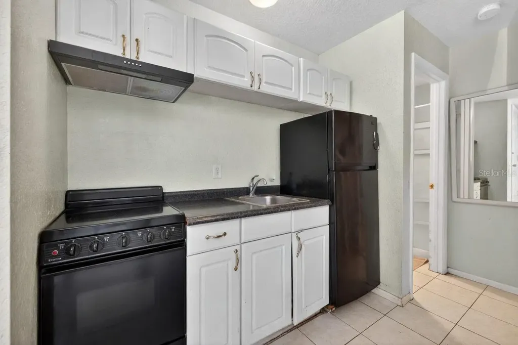4925 2nd Avenue S St Petersburg FL 33707