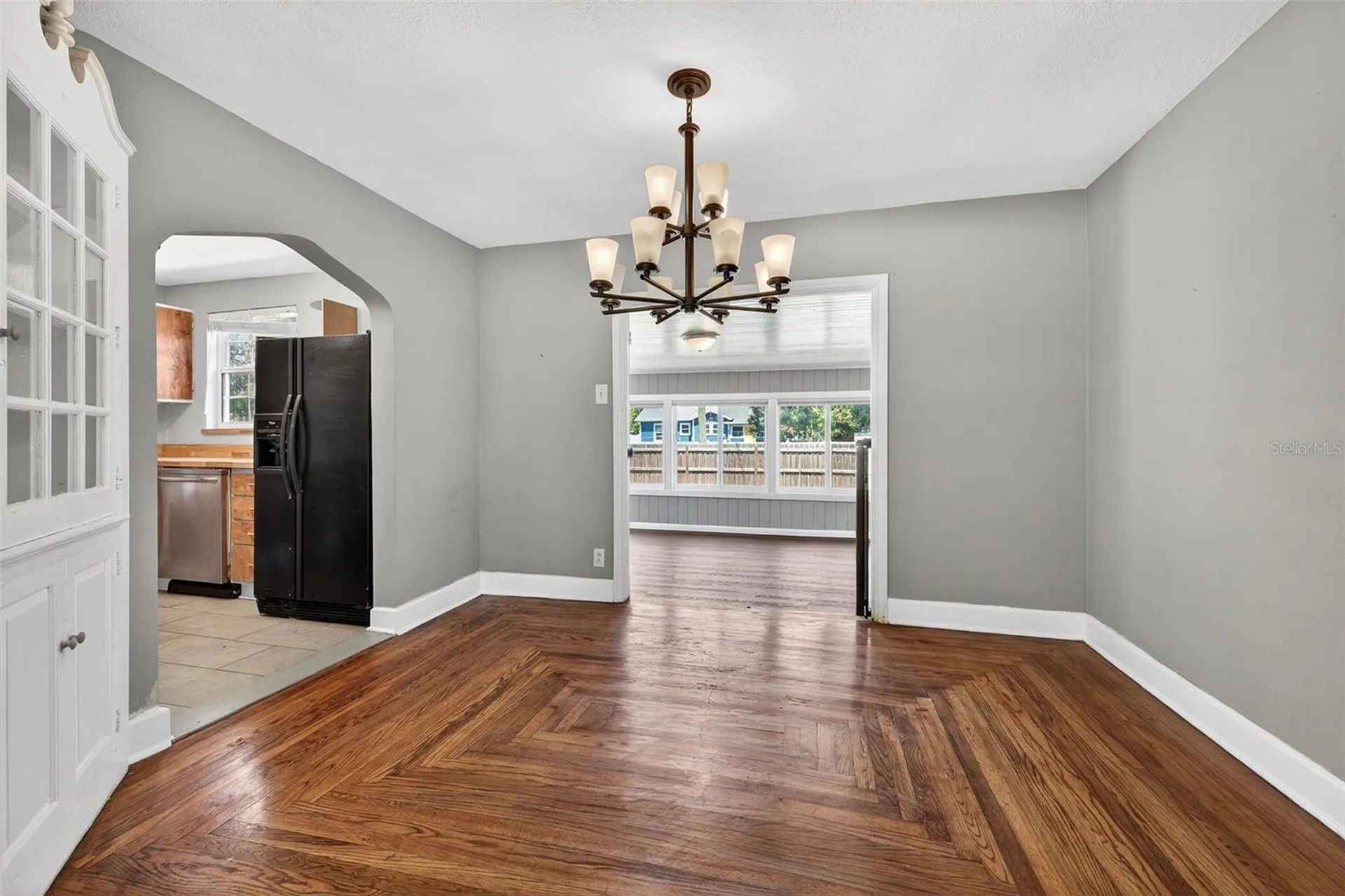 4925 2nd Avenue S St Petersburg FL 33707