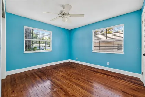 4925 2nd Avenue S St Petersburg FL 33707