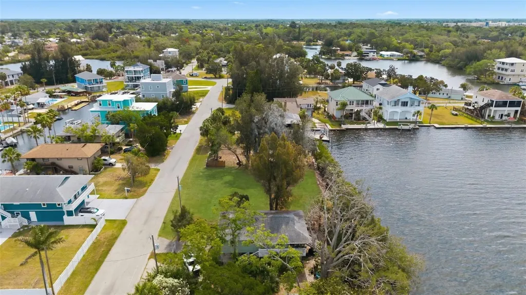 6646 Seaview Boulevard Hudson FL 34667