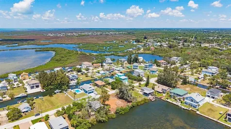 6646 Seaview Boulevard Hudson FL 34667