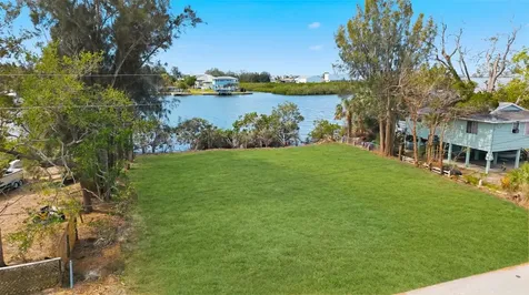 6646 Seaview Boulevard Hudson FL 34667