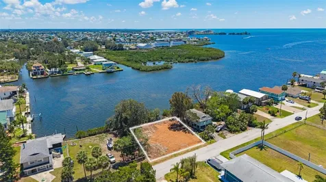 6646 Seaview Boulevard Hudson FL 34667