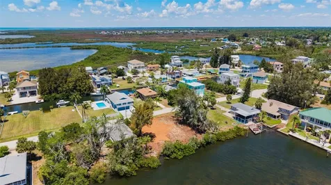 6646 Seaview Boulevard Hudson FL 34667